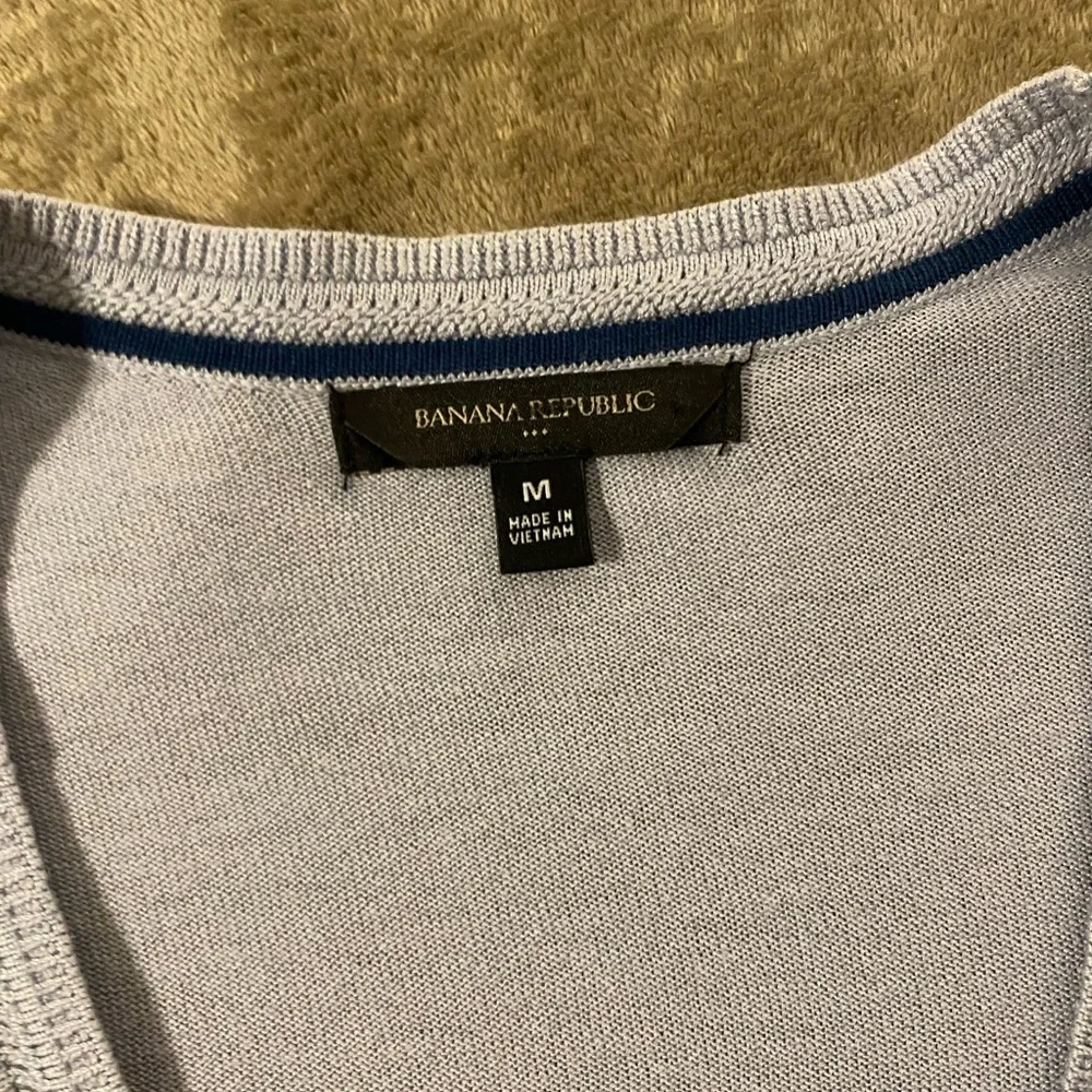 Banana Republic Light Gray Knit Sweater - Picture 3 of 3